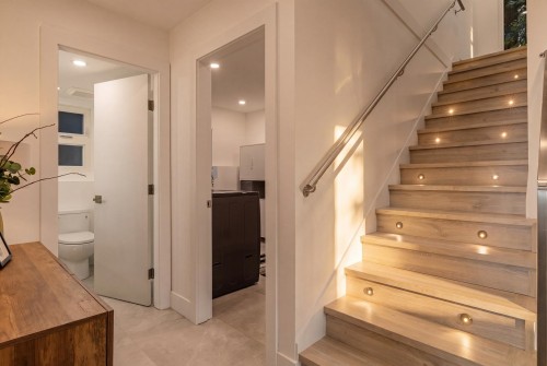 4283 Capilano Road, North Vancouver, BC 