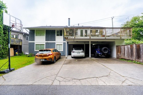 1990 Capilano Road, North Vancouver, BC 