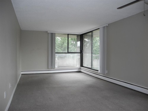 702-3771 Bartlett Court, Burnaby, BC 