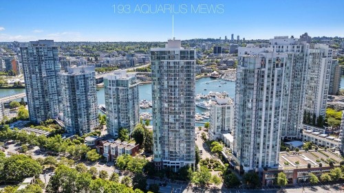 3302-193 Aquarius Mews  Vancouver, BC V6Z 2Z2