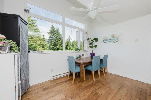 1-623 Farnham Road, Gibsons, BC 