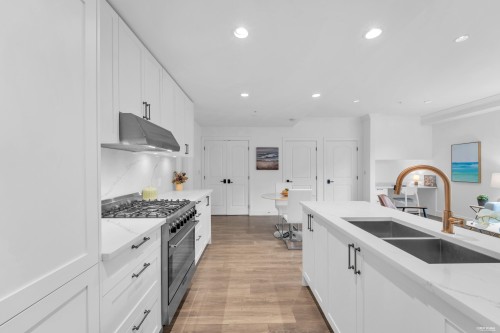 469 63Rd Avenue W, Vancouver, BC 