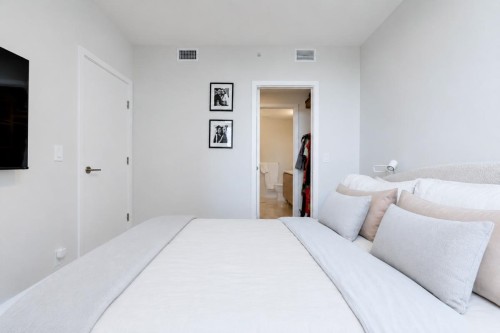705-4168 Lougheed Highway, Burnaby, BC 