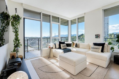 705-4168 Lougheed Highway, Burnaby, BC 