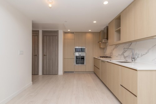 2101-4890 Lougheed Highway, Burnaby, BC 