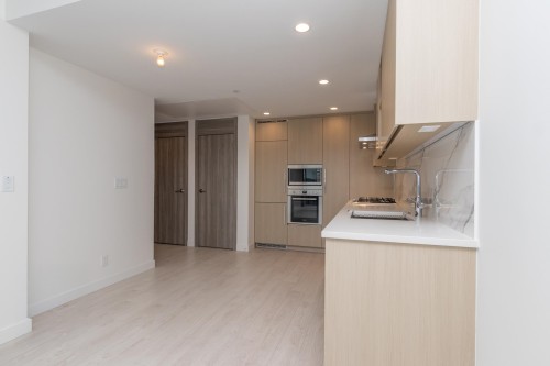 2101-4890 Lougheed Highway, Burnaby, BC 