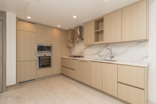 2101-4890 Lougheed Highway, Burnaby, BC 