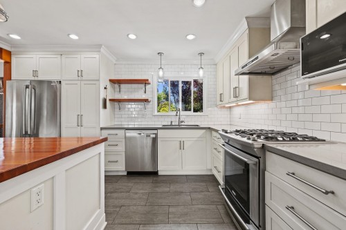 1594 Elinor Crescent, Port Coquitlam, BC 