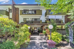 216-6669 Telford Avenue Burnaby, BC V5H 4A1