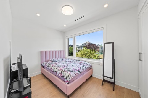 742 58Th Avenue E, Vancouver, BC 