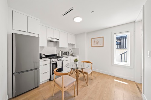 742 58Th Avenue E, Vancouver, BC 