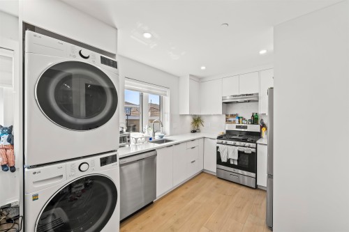 742 58Th Avenue E, Vancouver, BC 