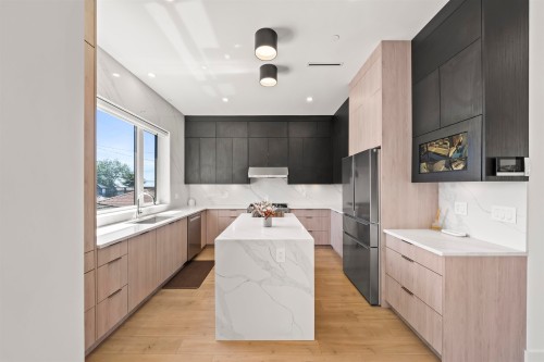 742 58Th Avenue E, Vancouver, BC 