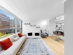 708-1050 Burrard Street  Vancouver, BC V6Z 2S3