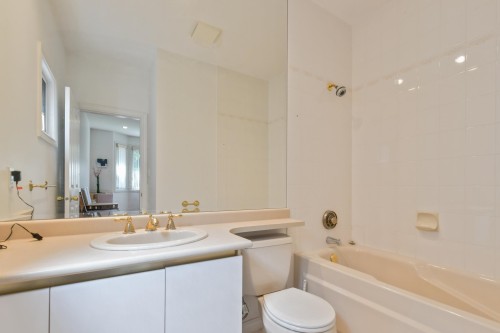 9760 Gilhurst Crescent, Richmond, BC 