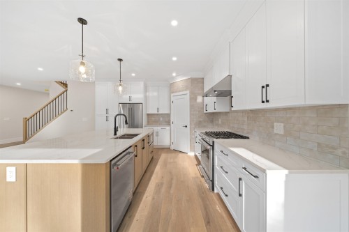 13544 Birdtail Drive, Maple Ridge, BC 