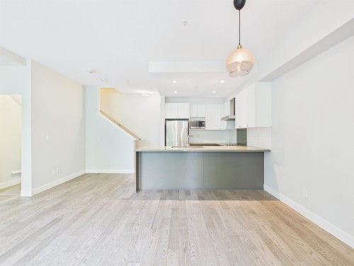 13-3201 Noel Drive, Burnaby, BC 