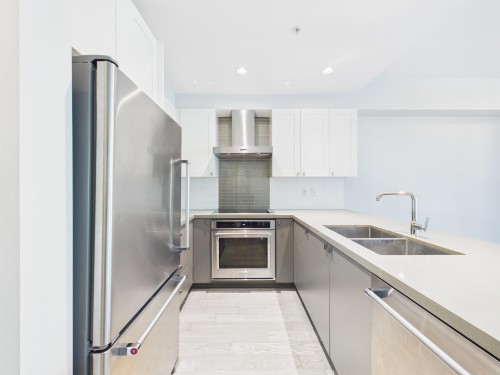 13-3201 Noel Drive, Burnaby, BC 