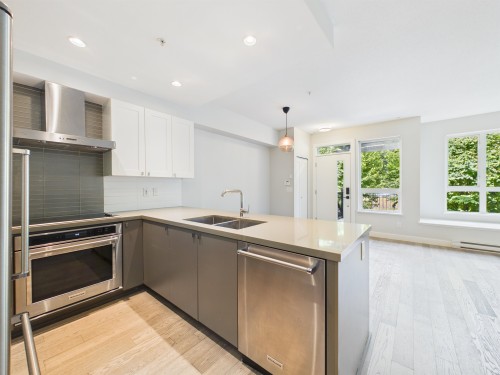 13-3201 Noel Drive, Burnaby, BC 