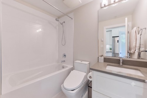 13-5132 Canada Way, Burnaby, BC 