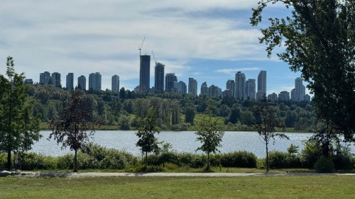 13-5132 Canada Way, Burnaby, BC 