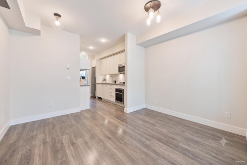 13-5132 Canada Way, Burnaby, BC 