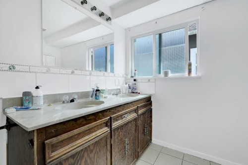 4265 Slocan Street, Vancouver, BC 
