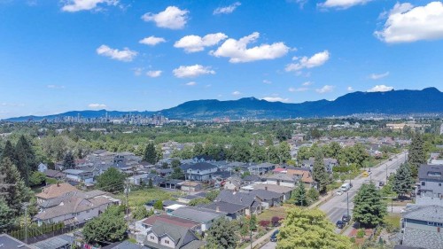 4265 Slocan Street, Vancouver, BC 