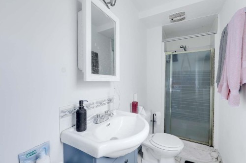 4265 Slocan Street, Vancouver, BC 