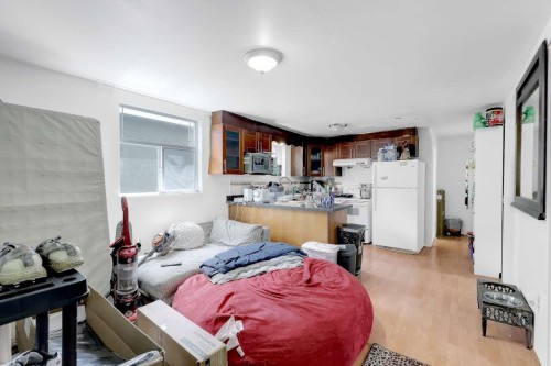 4265 Slocan Street, Vancouver, BC 