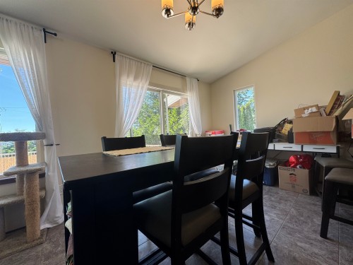 5457 Carnaby Place, Sechelt, BC 