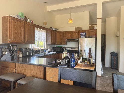 5457 Carnaby Place, Sechelt, BC 