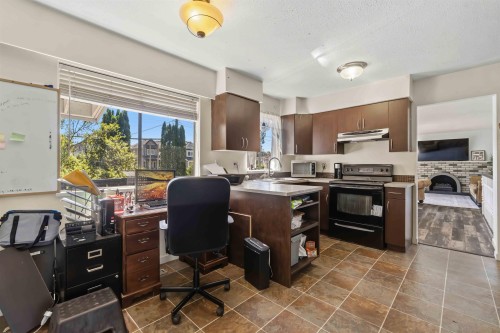 3141 Raleigh Street, Port Coquitlam, BC 