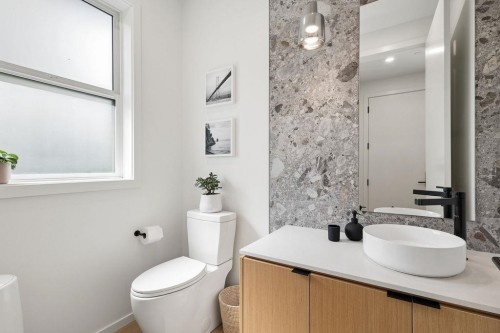 11 19Th Avenue E, Vancouver, BC 