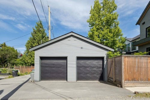 11 19Th Avenue E, Vancouver, BC 