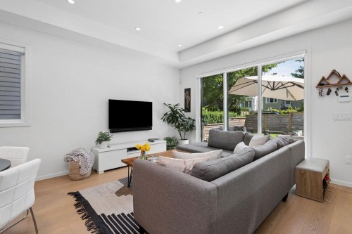 11 19Th Avenue E, Vancouver, BC 