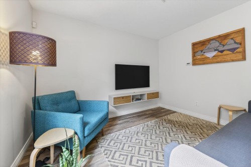 1528 Pender Street E, Vancouver, BC 