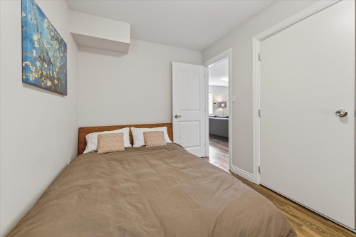 1528 Pender Street E, Vancouver, BC 