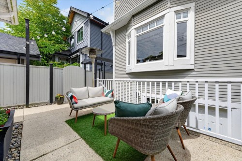 1528 Pender Street E, Vancouver, BC 