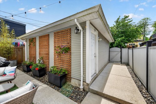 1528 Pender Street E, Vancouver, BC 