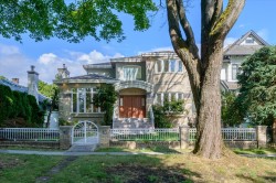 6582 Maple Street  Vancouver, BC V6P 5P2