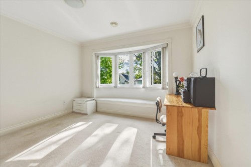 6582 Maple Street, Vancouver, BC 
