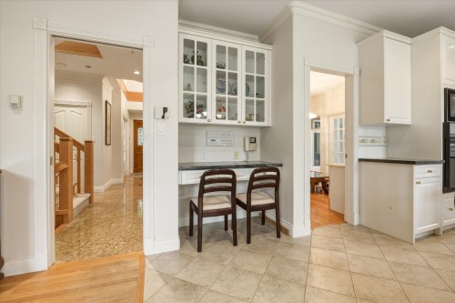 6582 Maple Street, Vancouver, BC 