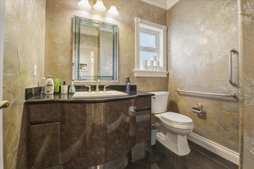 6582 Maple Street, Vancouver, BC 