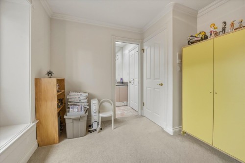 6582 Maple Street, Vancouver, BC 