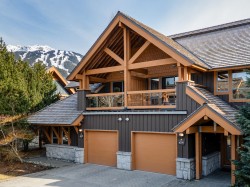 4728 A Settebello Drive Whistler, BC V8E 0Z4