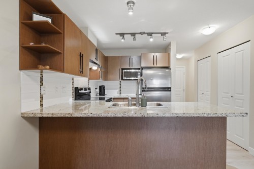 403-2088 Beta Avenue, Burnaby, BC 