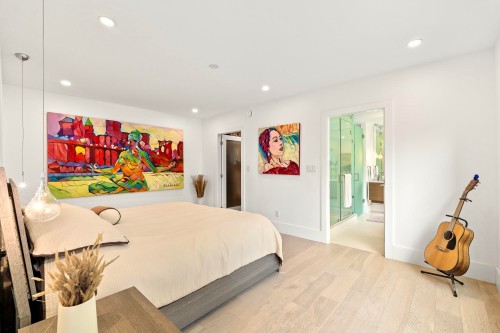 6236 Summit Avenue, West Vancouver, BC 