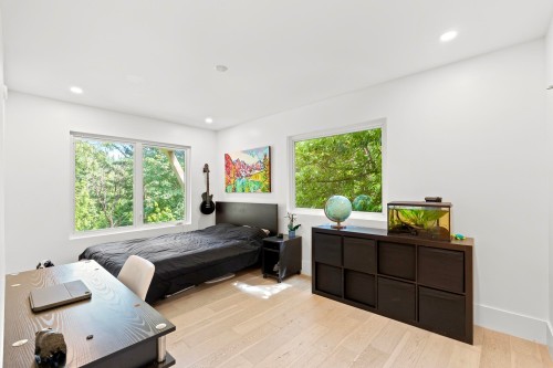 6236 Summit Avenue, West Vancouver, BC 