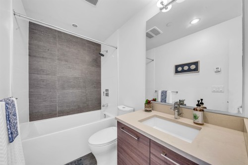 307-8580 River District Crossing, Vancouver, BC 